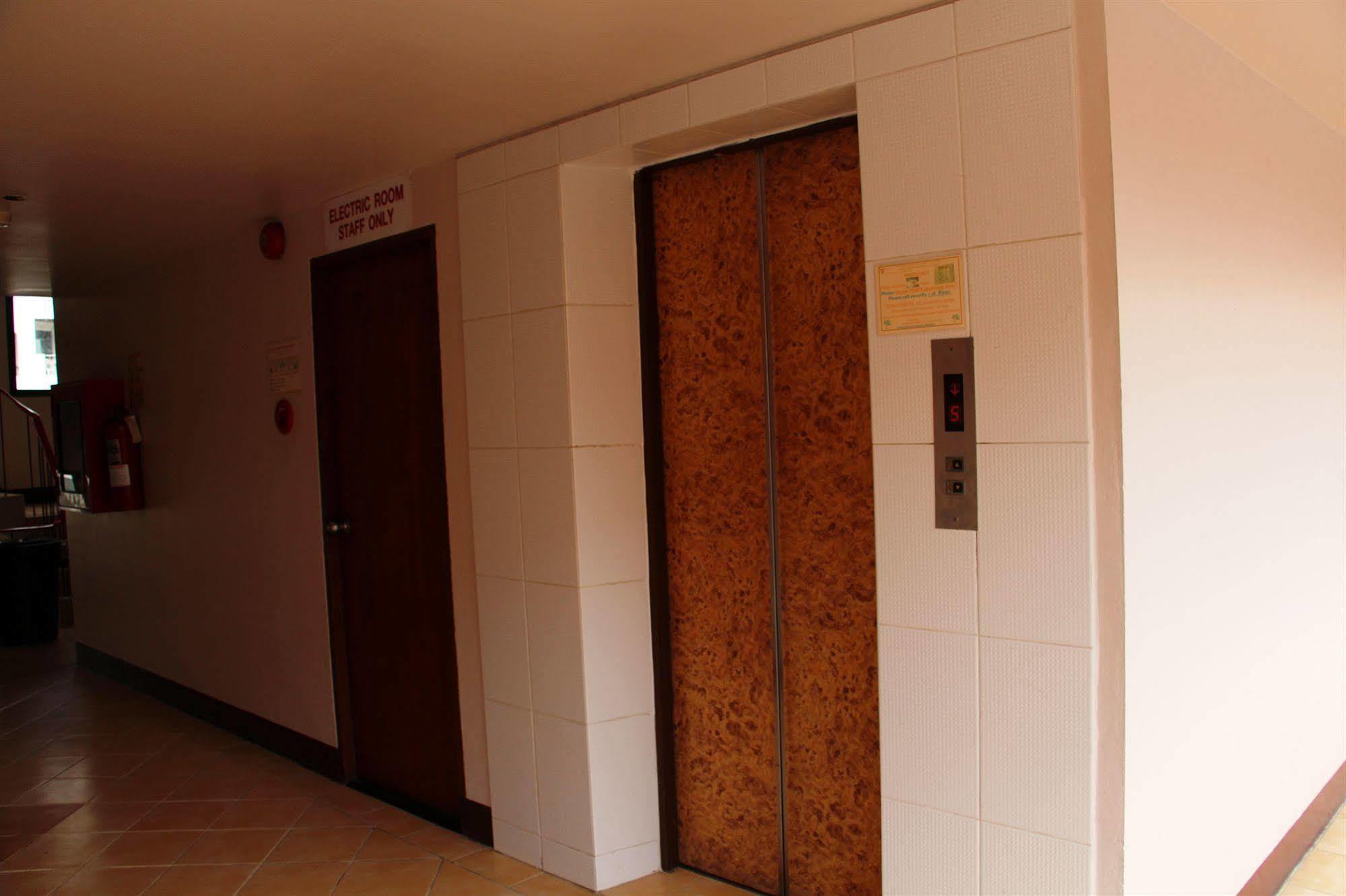 Jomtien Good Luck Apartment Luaran gambar